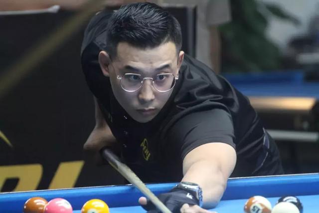 球队战术执 球队战术执