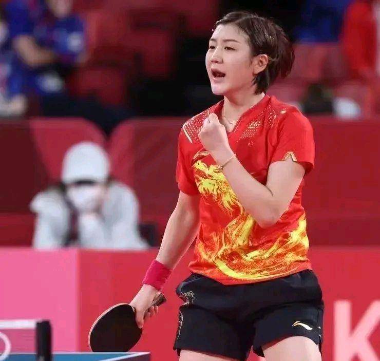 体育齐鲁掼蛋公开赛在济南七星台开牌