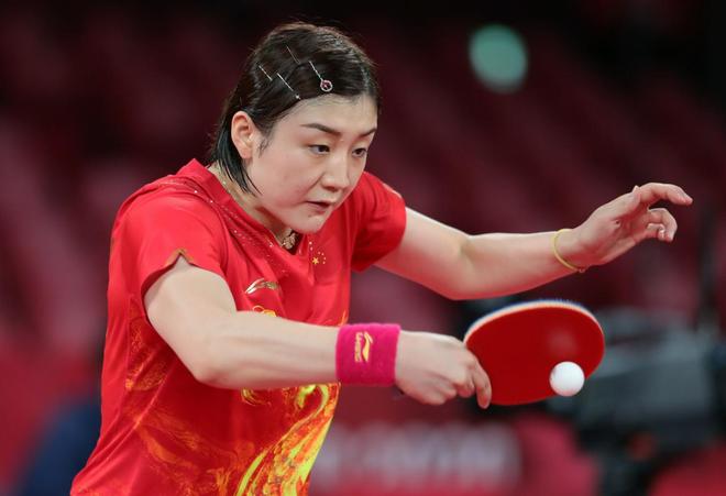 体育英超：西汉姆联客场2-1逆转击败热刺