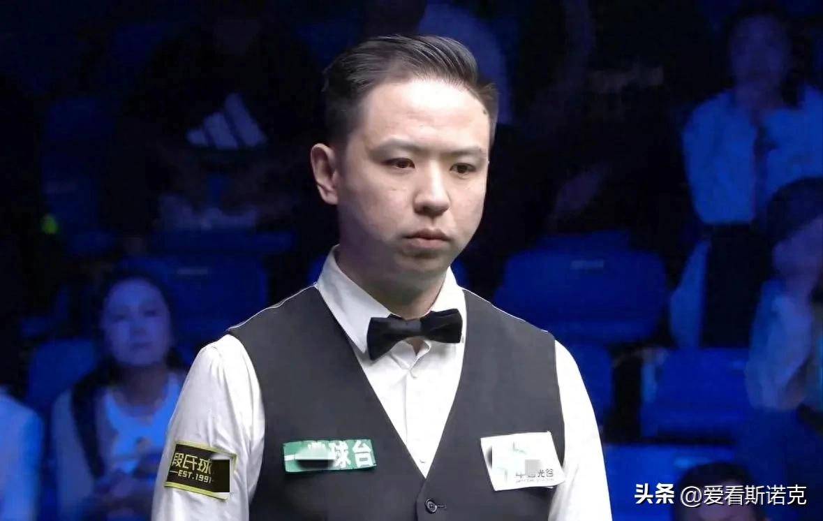 媒体人：杨氏姐妹就半决赛呈现出的这点实力 天天霸榜热搜图个什么劲？