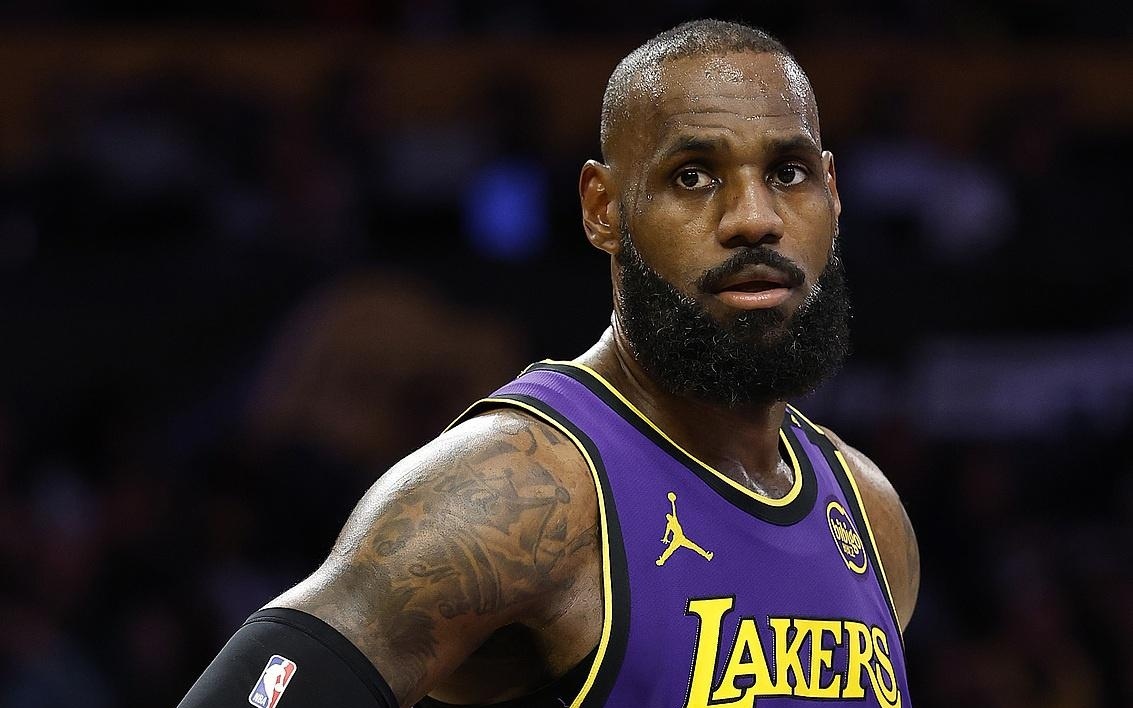 舆论呈现明 舆论呈现明