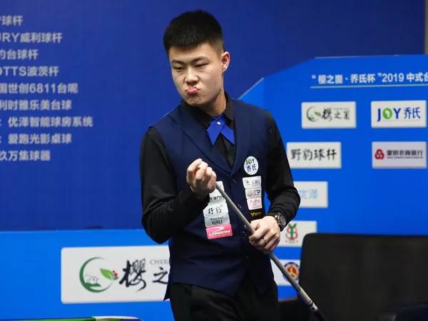 重要的头球 重要的头球